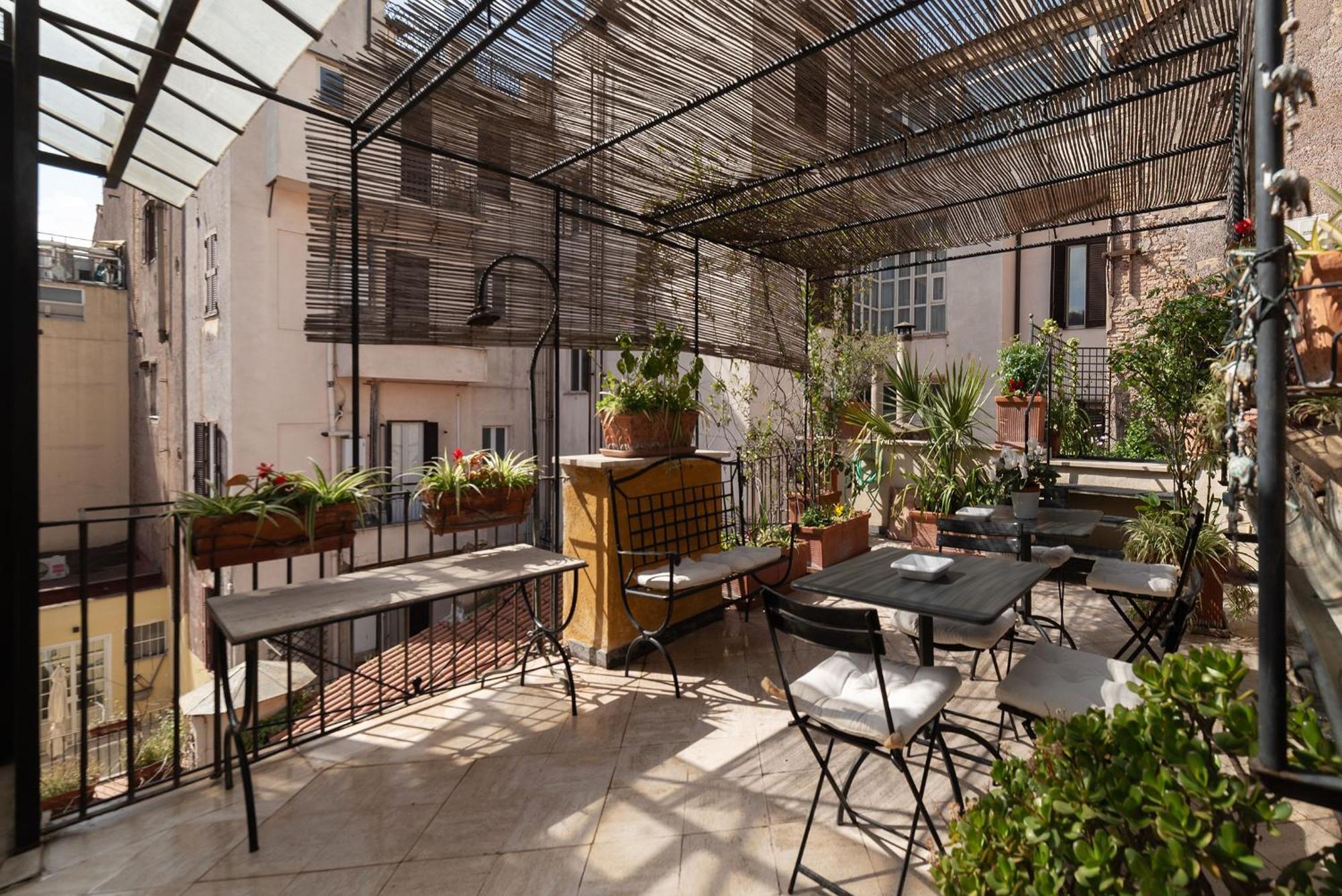 Orange With Bathroom And Shared Terrace * Rome