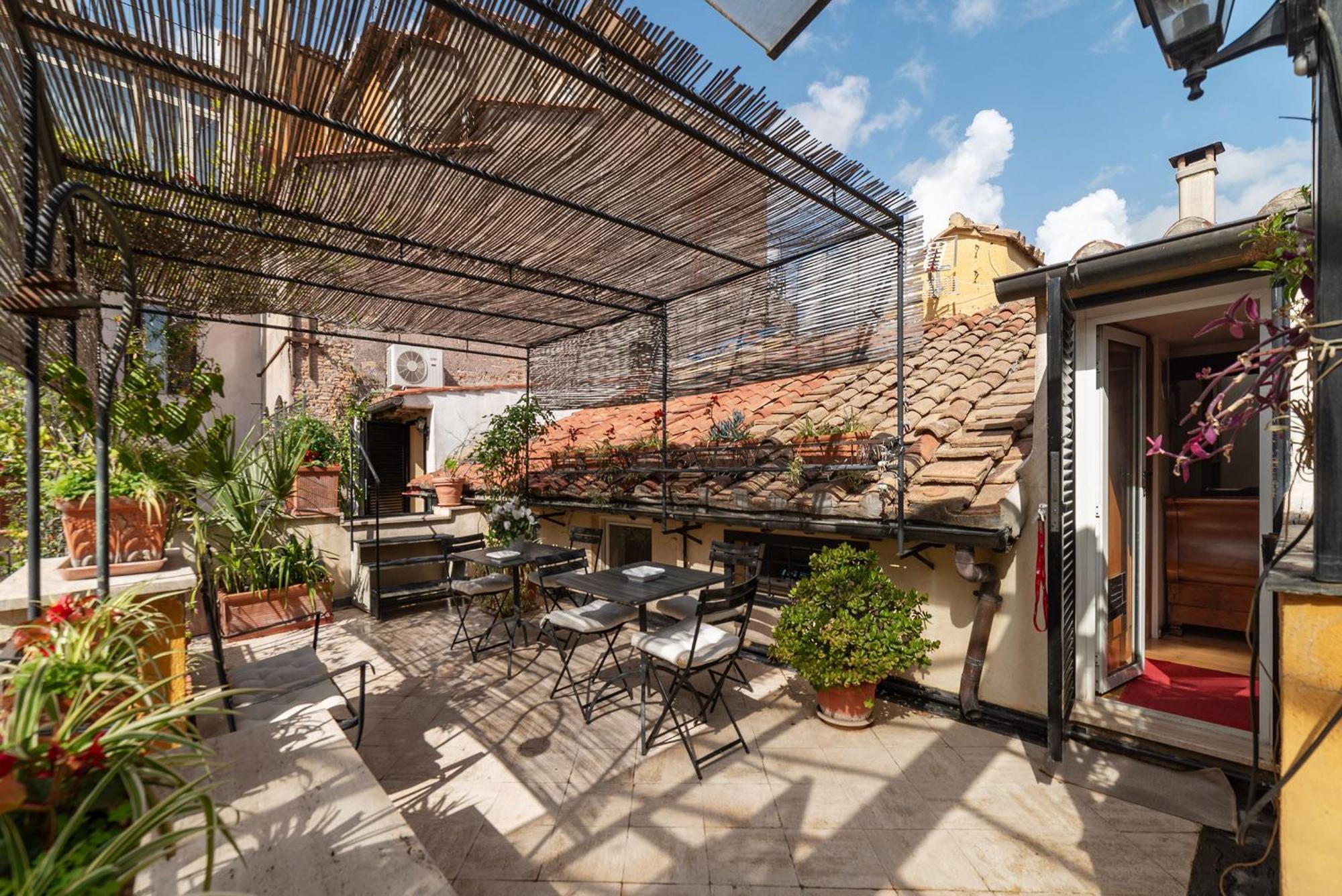Orange With Bathroom And Shared Terrace Homestay Rome
